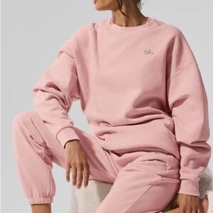 ALO Yoga Accolade Crew Neck Pullover Pink Quartz Size M